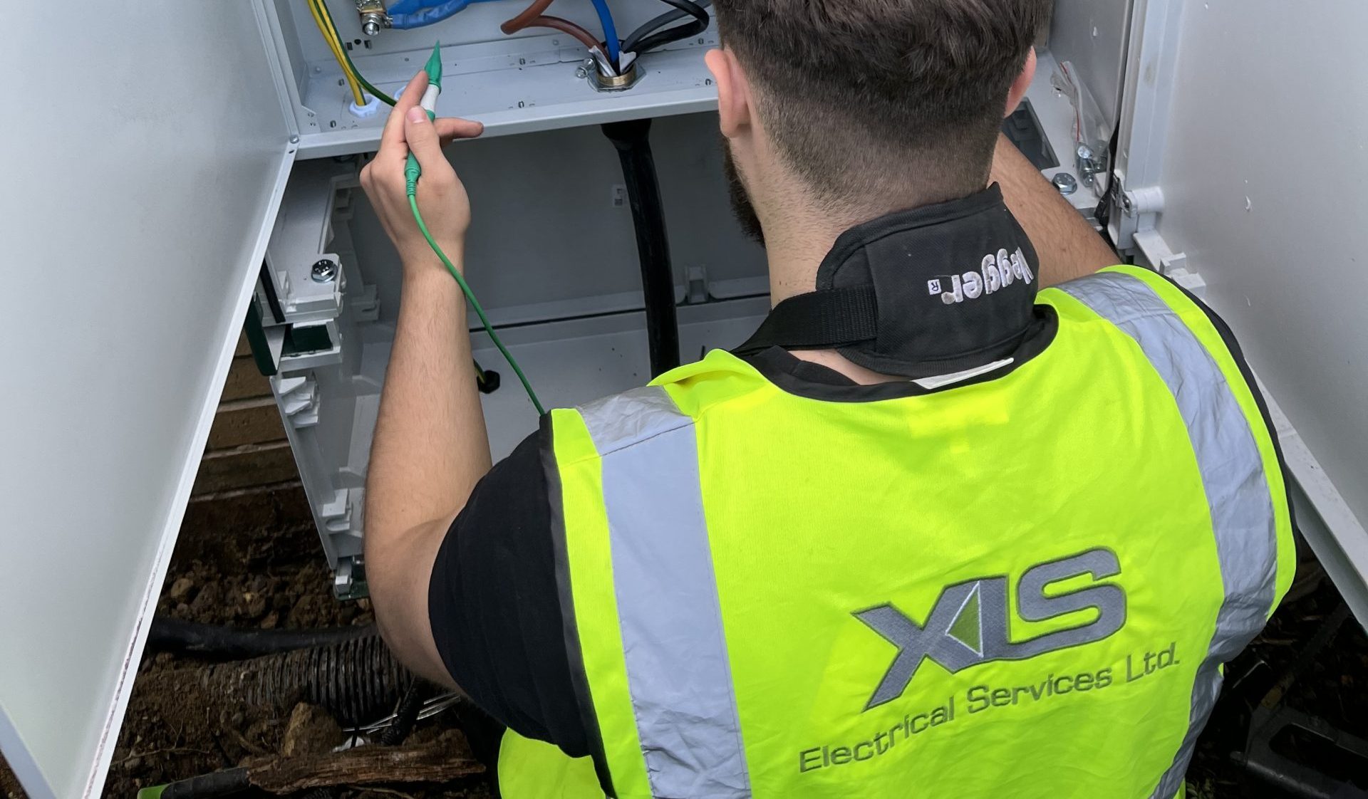 XLS Electrical Services Ltd logo